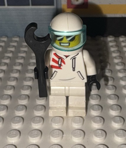 Lego minifigure race - lego, minifigure-
